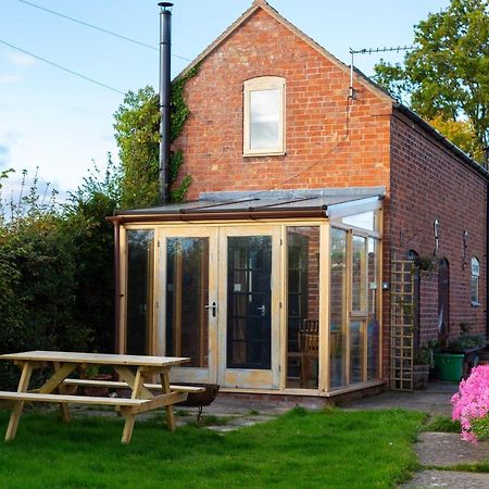 Rural Cottage Getaway Shrewsbury Exterior foto